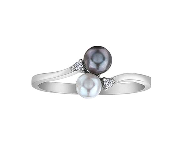 BAGUE EN OR BLANC SERTIE DE 2 PERLES DE CULTURES ET DE DIAMANTS - CR DD7767 - BIJOUX CANADIEN