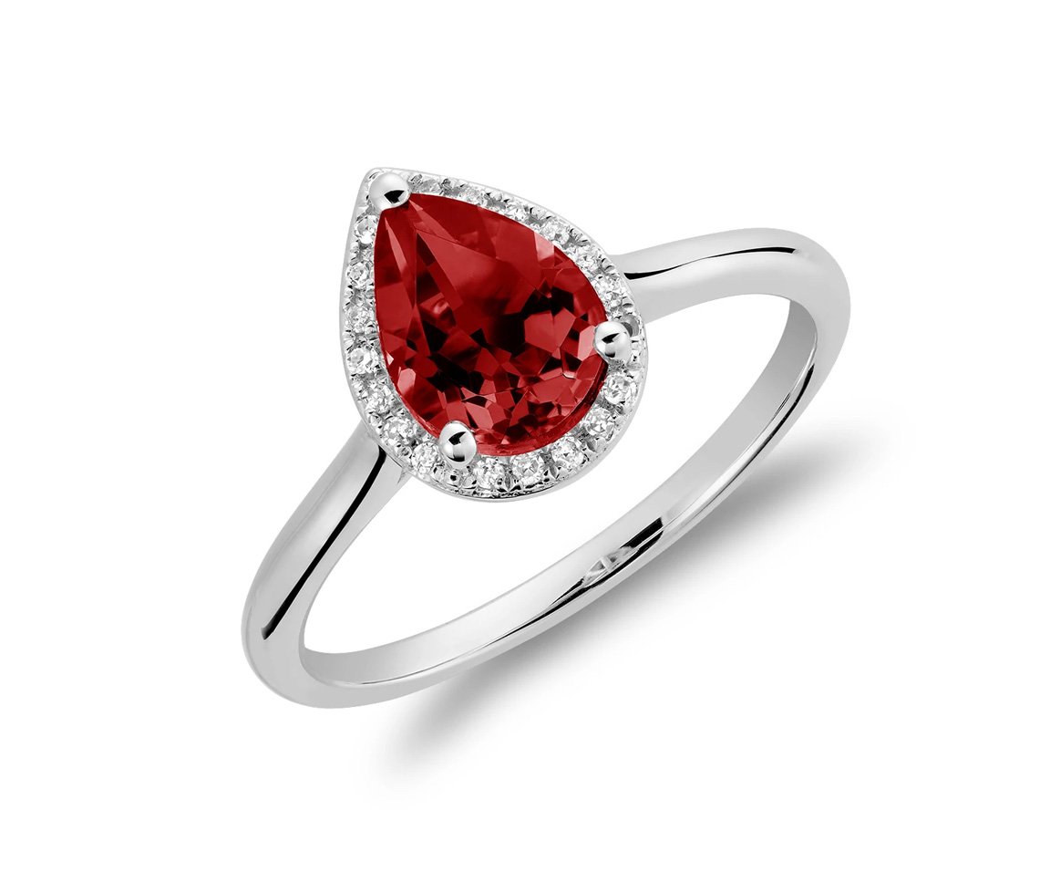 BAGUE EN OR AVECUN RUBIS DE LABO ET DIAMANTS - BR 02041035CRU - R.N.B.