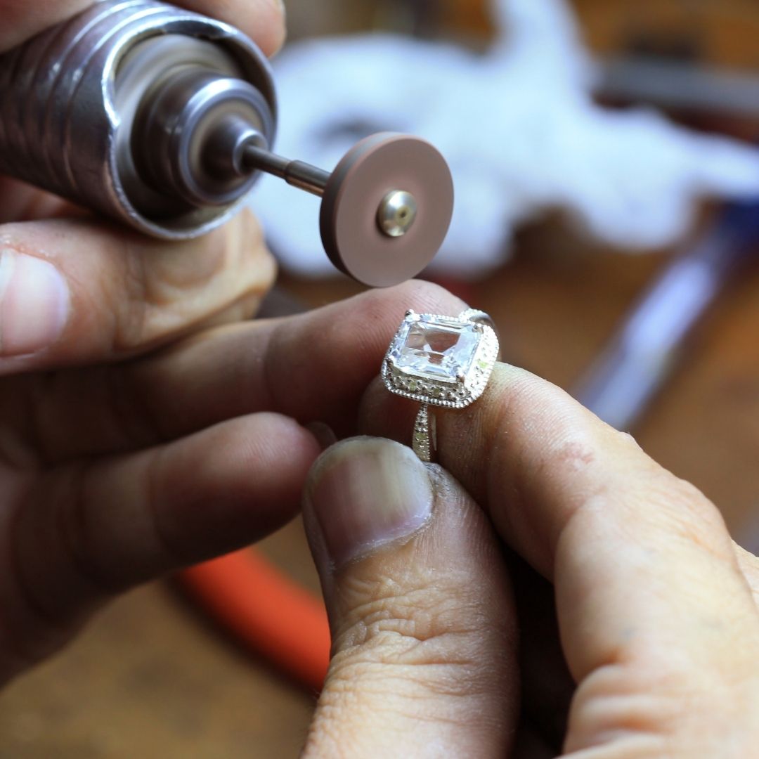 Bijouterie Suisse - Bijoutier depuis 80 ans